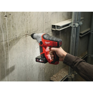 Перфоратор аккумуляторный SDS-Plus Milwaukee M12 H-202C (4933431340)