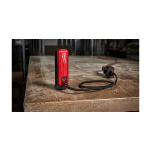 Энергокомплект Milwaukee USB L4 POWERBANK PPS-301 (4932493335)
